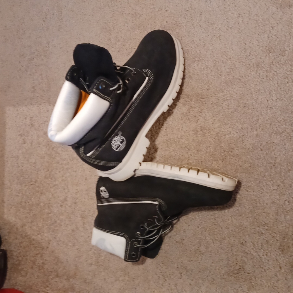 Timberland boots size 9.5 black and white.